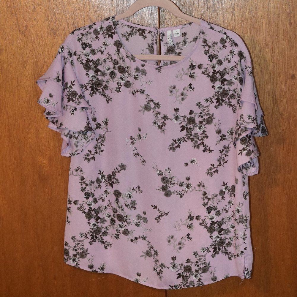 Elle Women's Floral Ruffle Sleeve Top, Lilac and Gray, Size S